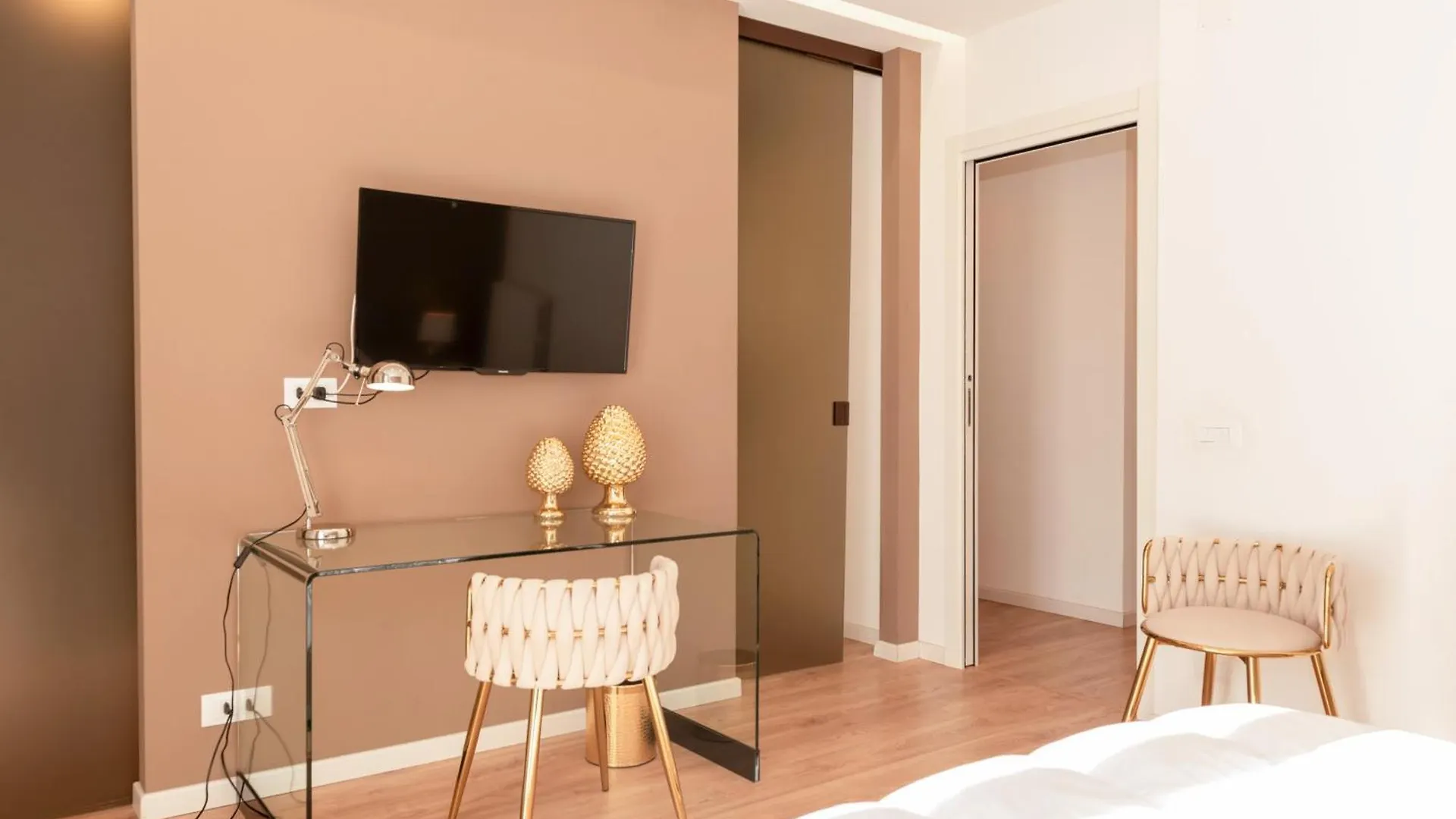 Suite Strasburgo Palermo 0*,